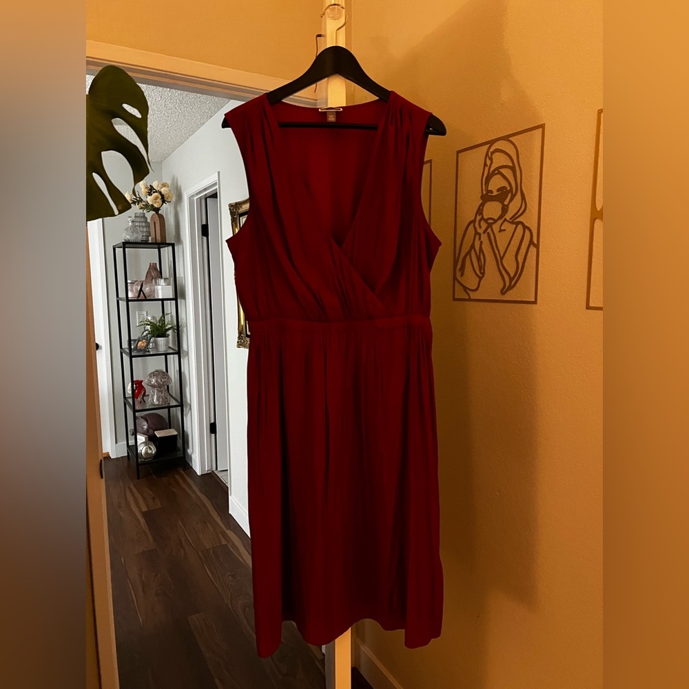 Chelsea28 Deep Red Midi Dress